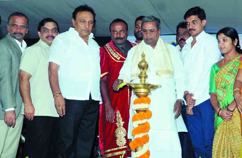 CM Siddaramaiah खुले मंच पर आकर बहस करे भाजपा