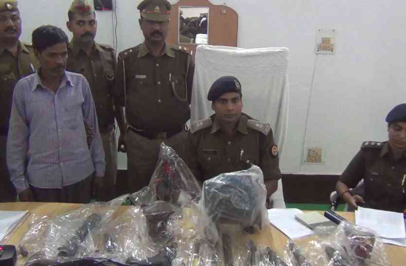 Faizabad Police caught illegal assailant factory In Bikapur नगर निकाय चुनाव में खून खाराब करने की थी साजिश पुलिस को मिली बड़ी कामयाबी