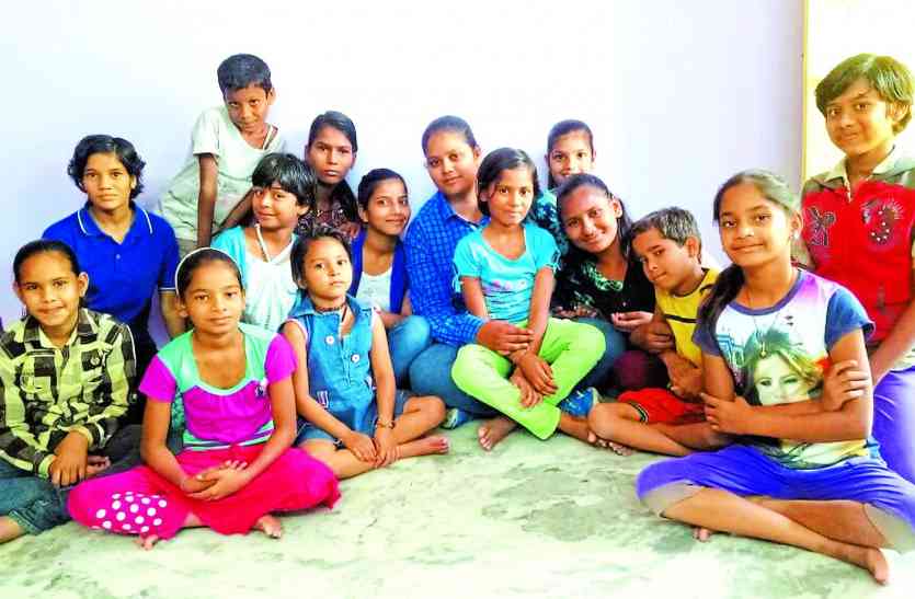 World Orphans Day Special: mamata and shakira special story udaipur World Orphans Day Special: शकीरा और ममता की ये कहानी हैं सबसे अलग, हालातों को हराकर यूं सबके लिए बनी मिसाल