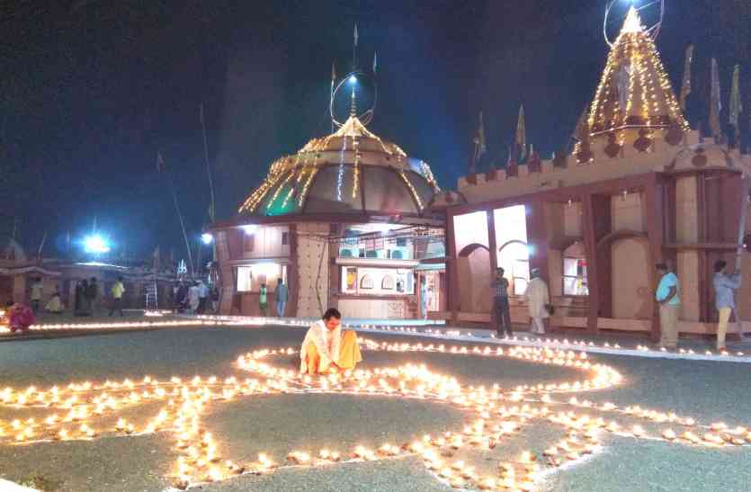 dadaji dham दादाजी के 84 खंभे के मंदिर का नाम भक्तों ने दिया पांचवा धाम