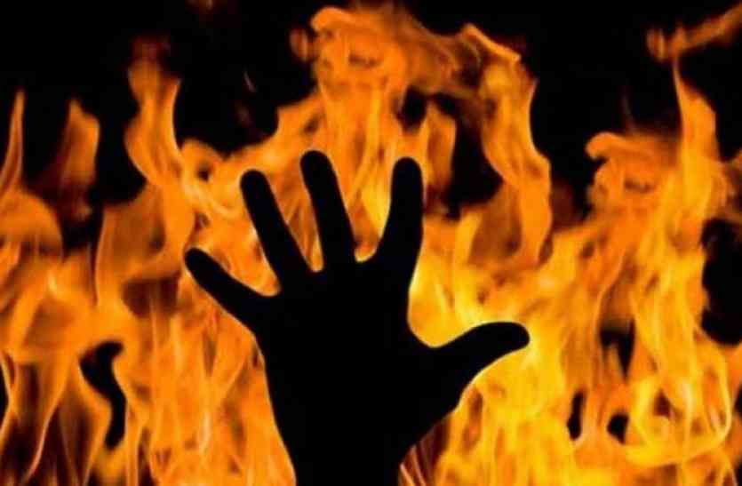 Woman suicide after breastfeeding azamgarh up अर्चना ने आखिर क्यों उठाया इतना बड़ा कदम ...