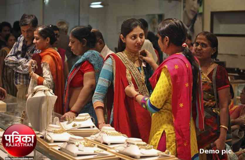 Heavy jewelery,designer jewelry for nails,Banswara Latest Hindi News, बांसवाड़ा : अब महिलाओं को पसंद आने लगी लाइटवेट डिजायनर ज्वैलरी