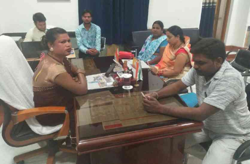 किन्नर महापौर ने निगम में किया जबरदस्त धमाका, विरोधियों की हालत पतली video- किन्नर महापौर ने निगम में किया जबरदस्त धमाका, विरोधियों की हालत पतली