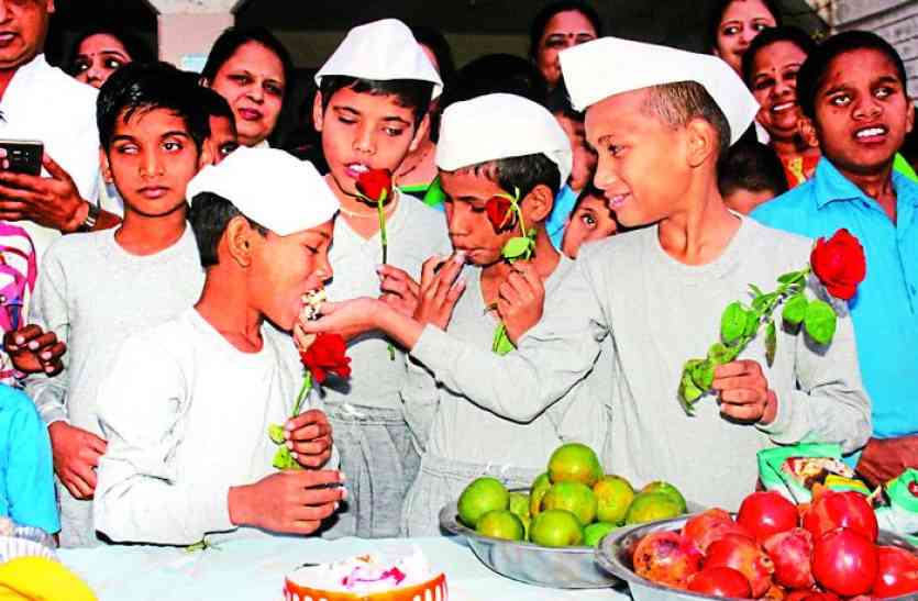 indore news childrens day special story : छोटी उम्र में आसमां छूने का जज्बा
