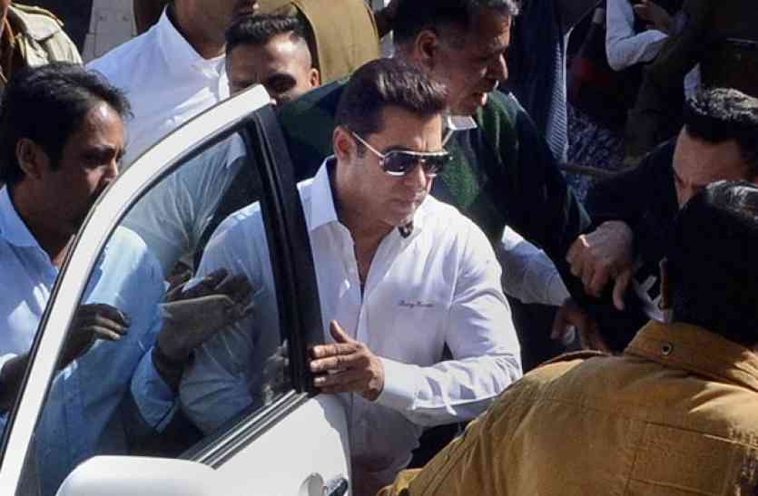 hearing in Salman Khan black buck poaching case सलमान खान हिरण शिकार केस में बोला बचाव पक्ष, अविश्वसनीय हैं चश्मदीद गवाह के सारे बयान