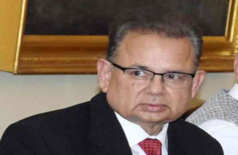 icj, dalveer bhandari, shashi tharoor, britain ICJ चुनाव: शशि थरूर ने ब्रिटेन पर निकाली भड़ास, भंडारी के समर्थन में आईसीजे के जज