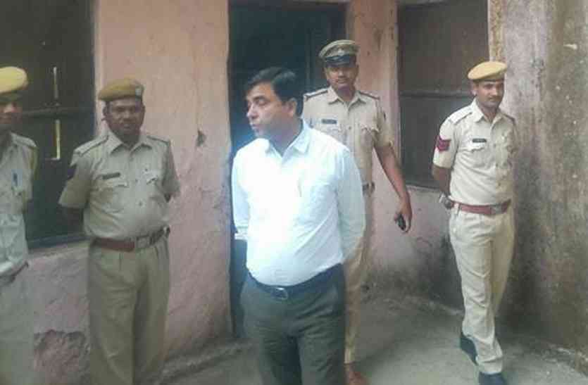 pratapgarh एडीएम नागर ने किया धमोतर थाने का निरीक्षण