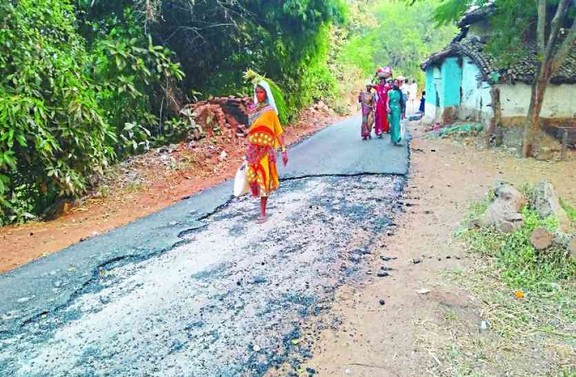 Balod सरकार की जय हो, यहां 24 घंटे में उखड़ गई भ्रष्टाचार के परत में बिछी सड़क