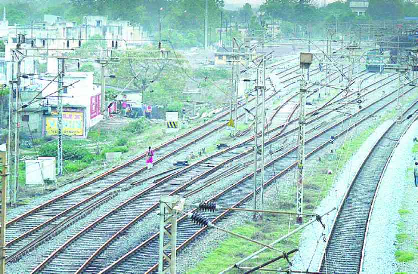 रायगढ़ की झोली में कोचिंग टर्मिनल डल गया है। 19 साल के लंबे इंतजार के बाद रेलवे ने जिले को दी इतनी बड़ी सौगात