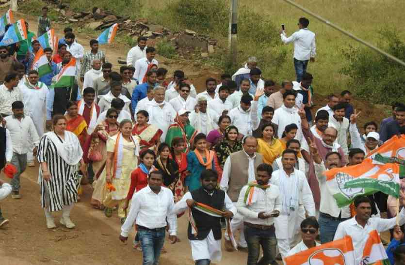 Rajnandgaon Breaking : पदयात्रा की शुरूआत करते हुए भूपेश ने कहा, बिना विजन वाली भाजपा ने मुद्दे भी कांग्रेस से चुराए
