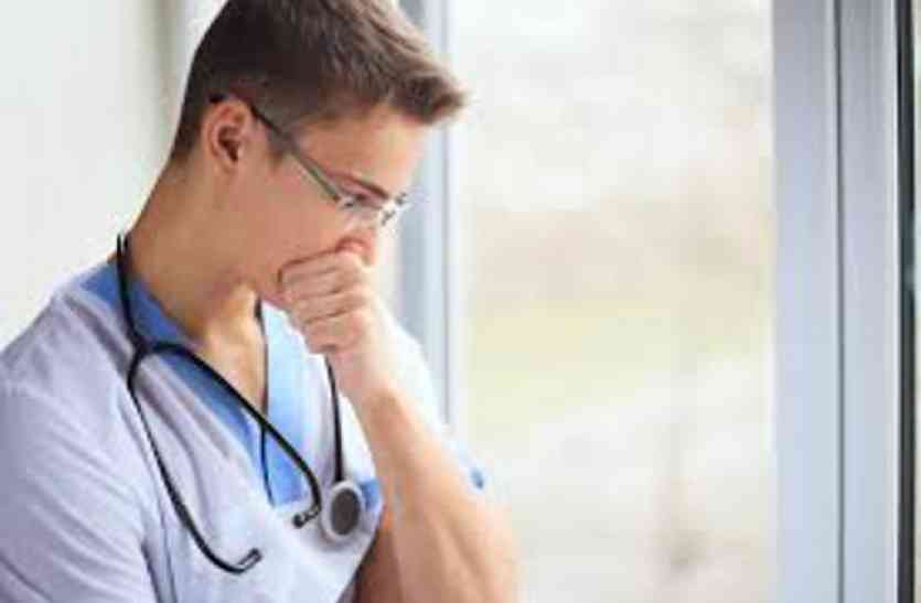 medical student did not attend college any single day medical college: सालों से क्लास नहीं गया यह स्टूडेंट फिर भी बनना चाहता है डाक्टर, जानिए क्या है माजरा