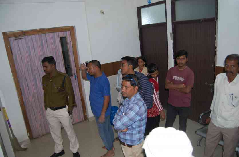 crime news, mp crime news, vidisha crime news, death news, death news, vidisha news, vidisha local news, vidisha local news in hindi वर्मा हॉस्पिटल में कर्मचारी ने फांसी लगाकर की आत्महत्या, जानिए क्या है मामला...