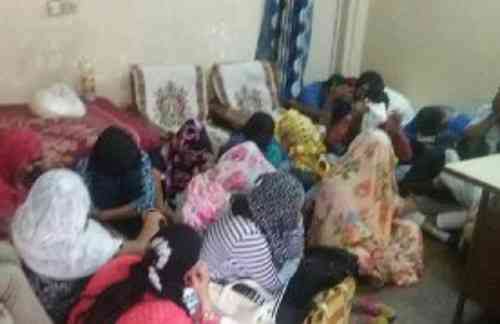 police raid in hotel 12 dozen couple find in Objectionable condition
