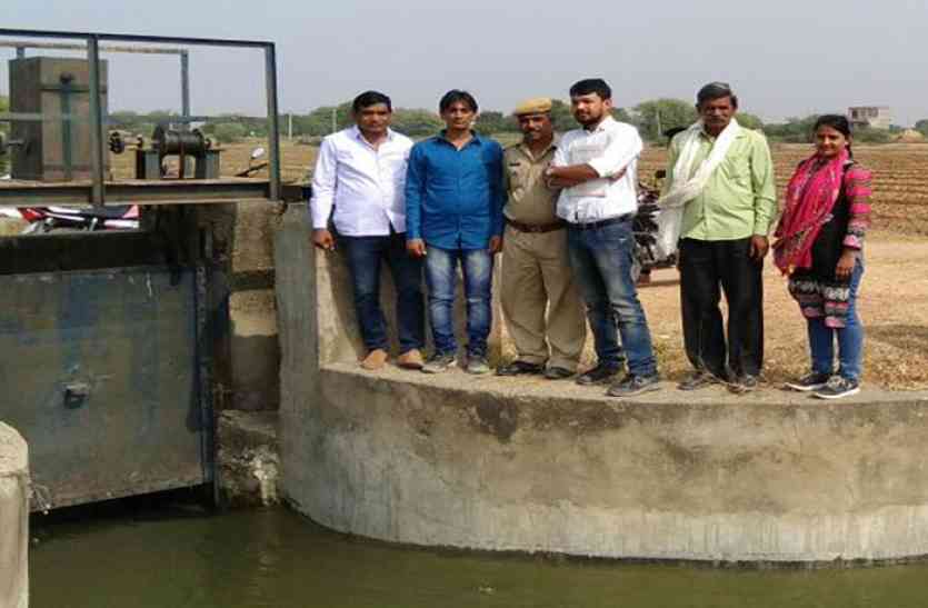 नहर का निरीक्षण बारी-बारी से पानी छोडऩे का निर्णय, अभियन्ताओं ने नहरों का किया निरीक्षण