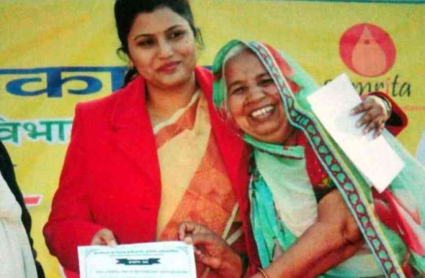 anu collections बहू के साथ किया सास ने कुछ ऐसा काम जिससे विदेशों में भी हो रही है वाहवाही