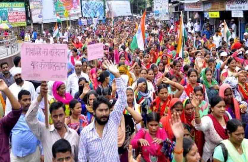 Shiksha Mitra कोर्ट के फैसले के बाद शिक्षामित्रों ने योगी सरकार के खिलाफ लिया यह बड़ा फैसला