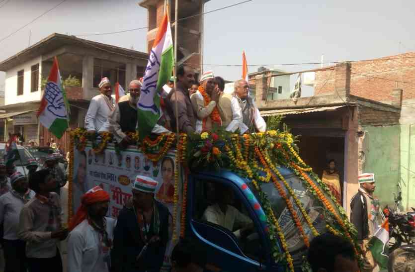 UP Municipal Corporation Elections 2017 चुनाव प्रचार के अंतिम दिन प्रत्याशियों ने झोंकी ताकत