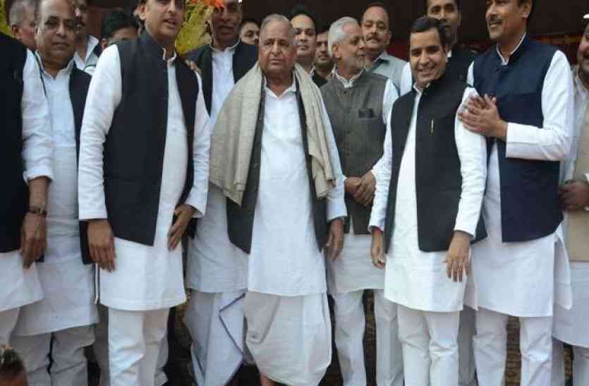 Mulayam Singh Yadav मुलायम सिंह यादव ने अखिलेश को दिए जीत के ये मंत्र, आज भी जानकर रह जाएंगे हैरान
