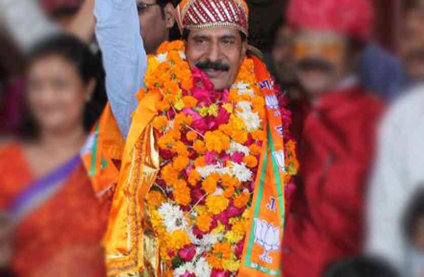 udaipur mayor cs kothari मैं निगरानी रखूं तो बुरा नहीं लगना चाहिए, मुखिया के नाते यह तो मेरा काम है, बोले उदयपुर महापौर