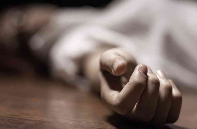 death of three family members in one family udaipur इस परिवार पर टूटा दुखों का पहाड़, चार दिन में परिवार के तीन लोगों की मौत, ये थी मौत की वजह