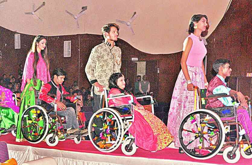 International Day of Disabled Persons celebration udaipur अन्तरराष्ट्रीय विकलांग दिवस की पूर्व संध्या पर नारायण सेवा संस्थान का प्रयास, उम्मीद के क्षितिज पर झिलमिलाईं प्रतिभाएं