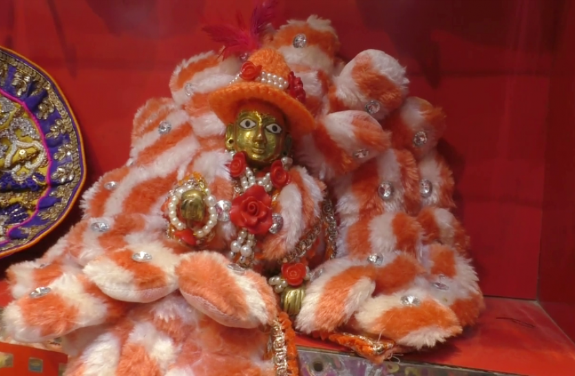 laddu gopal लड्डू गोपाल का मना छठी उत्सव