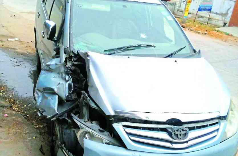 cow smuggler hits a car travels openly in alwar डेढ़ घंटे तक इस शहर में खुलेआम घूमते रहे गोतस्कर, कार को टक्कर मारी, पुलिस को नजर तक नहीं आए