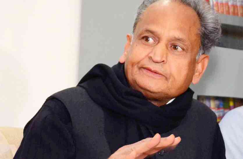 BJP,Congress,bjp news,gujarat election,ashok gahlot,Gadar Gujarat ka अशोक गहलोत ने वाघेला का बताया बड़ी बाधा, कहा- उनके जाने से कांग्रेस में शांति
