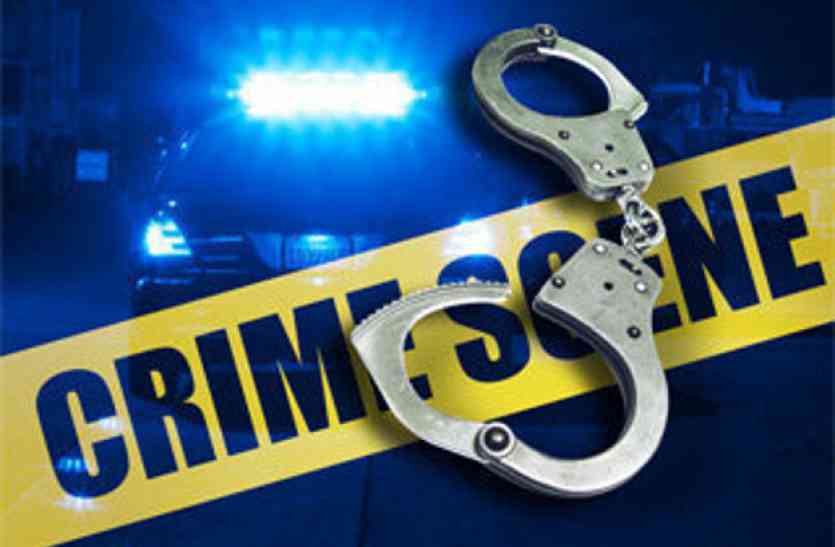 Theft, Train, Kota Railway, Dollar, Jeweler, Dehradun Train, Nizamuddin to Dehradun Train, TC, GRP Staff, Report, Passport and Visa, Tampering, Science City Police Station, Crime, Kota, Kota Patrika, Kota Patrika News, Rajasthan Patrika बुजुर्ग महिला के पर्स में था ये कीमती सामान, भनक लगते ही पर्स ले उड़ा चाेर