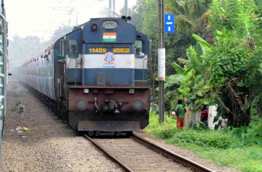 katni railway news स्टेशन में खड़ी थी ट्रेन, आगे था सिंग्नल फेल, फिर हुआ ये...