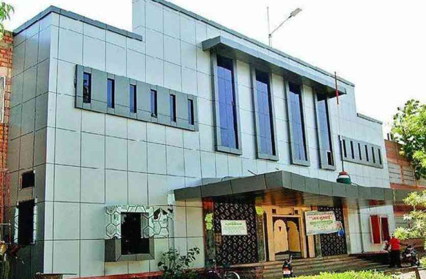 nagar parishad आयुक्त पर रार बरकरार, होता रहा आदेशों का इंतजार...