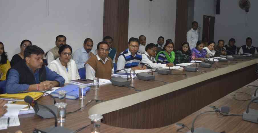 भारत सरकार इस्पात मंत्रालय के संयुक्त सचिव सुनील बर्थवाल ने जिला स्तर के अधिकारियों की ली समीक्षा बैठक