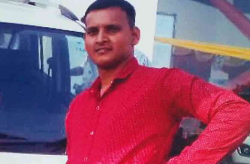 soldier, indian army soldier, thana khandauli, mobile location, rajsthan, kuberpur town, khandauli police, agra police, up police, suspicious kidnapping story, suspicious kidnapping story told by soldier फौजी के फोन ने उड़ाए थे पुलिस के होश, सच्चाई जानकार पुलिस हैरान