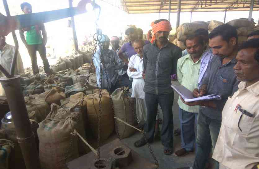 co-operative societies, Paddy purchase center, सहकारी समितियों में धान बेचने जा रहे तो यह खबर आपके लिए जरूरी है