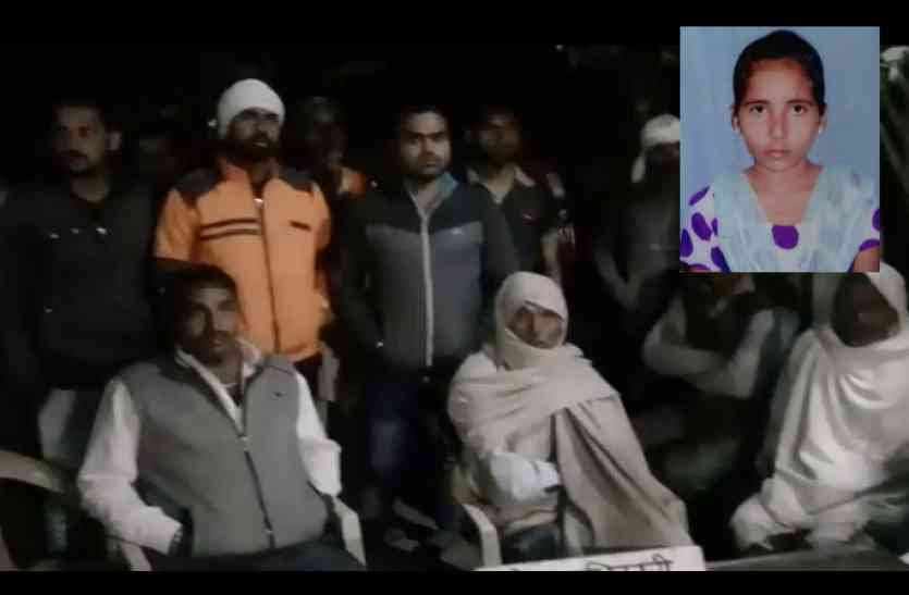 hapur गन्ने के खेत में नग्न मिला 9वीं की छात्रा का शव, दुष्कर्म की आशंका