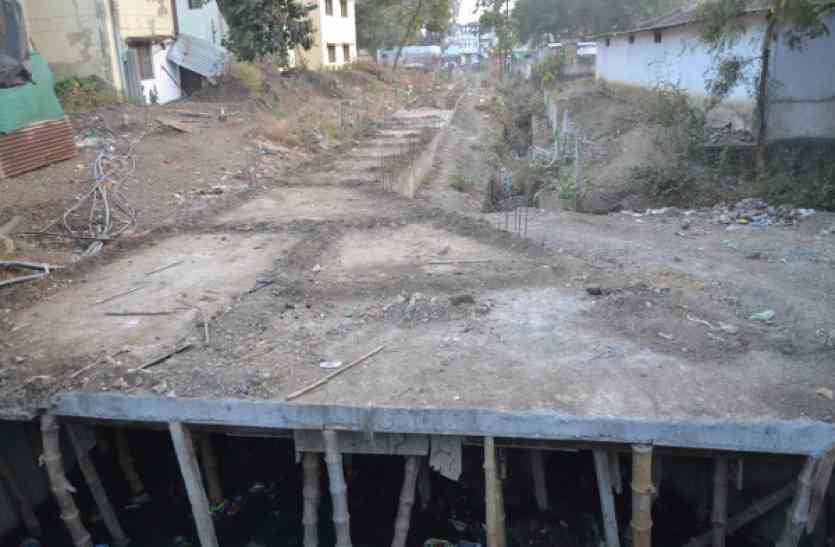 The Hawkers Zone making the municipality in harda 39 लाख रुपए के नाले से गुजरेंगे लोग...जानिए क्या है मामला