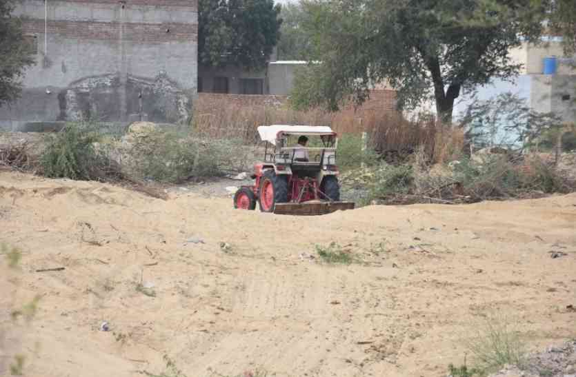 15 Bigha Land समिति की पहल बनी मिसाल, गोचर की 15 बीघा जमीन से हटे अतिक्रमण