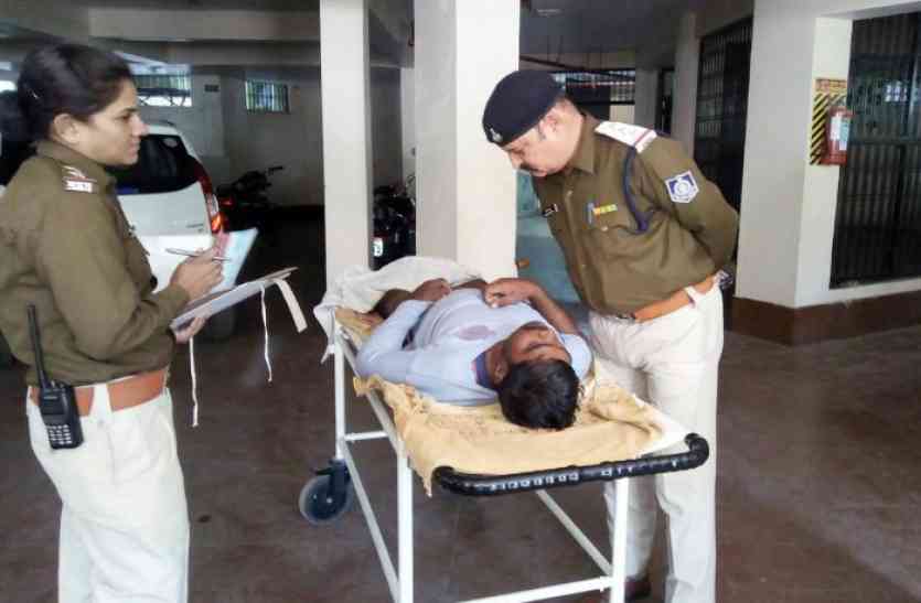 Youth's death due to doctor's negligence ऑपरेशन करते-करते डॉक्टर ने ले ली मरीज की जान!, फिर हंगामे के बाद हुआ ये
