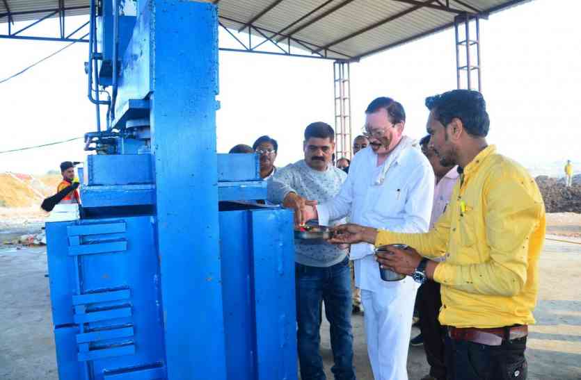 khargone letest news npa plastics increase by raising income जानिए कैसे प्लॉस्टिक की गठानें बनाकर नपा बढ़ाएगी आमदनी