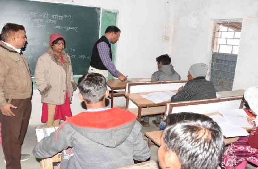 patrika प्रश्न दिया नहीं और उत्तर पूछ लिया