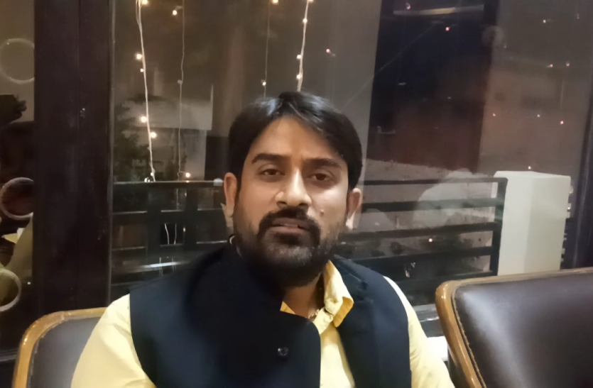 Actor Chandra Bhushan Singh in Unnao UP hindi news खास बातचीत में बोले एक्टर चंद्रभूषण सिंह, मायानगरी में भी सफलता का कोई शॉर्टकट नहीं