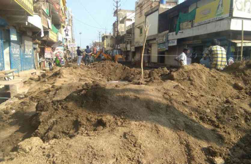 sehore news खुदाई से मार्ग हुआ बंद तो भटकते रहे वाहन चालक