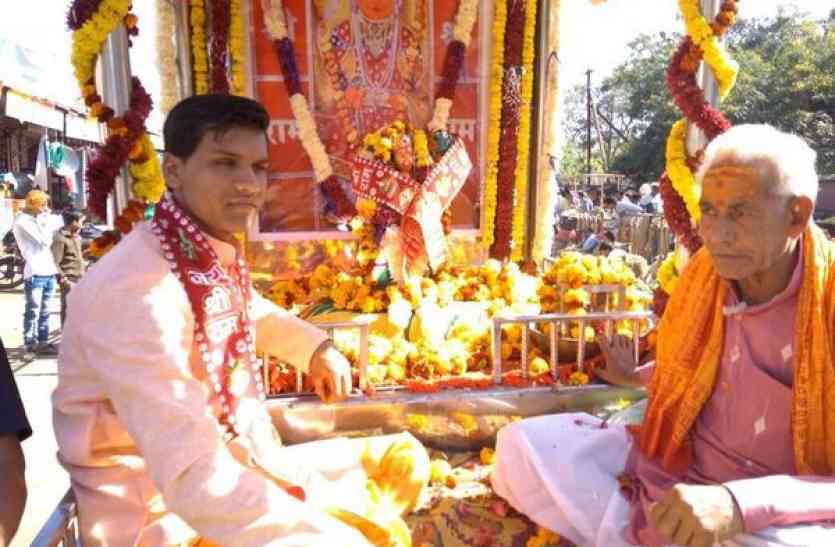 patrika गूंजे अंजनीलाल के जयकारे, मंदिरों में उमड़ी आस्था