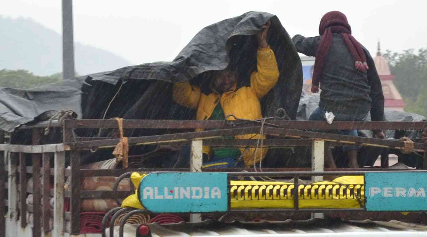 rain in winter season temperature decreases day by day