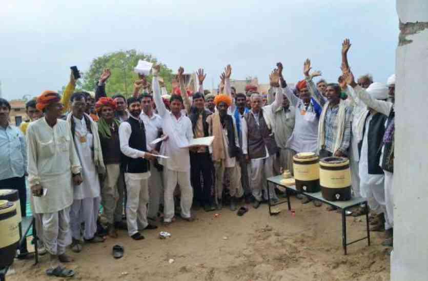 Maru Banjara Samaj एक एेसा पिछड़ा समाज जिनके पास रहने को घर नहीं था अब बेटियों को पढ़ाने चला