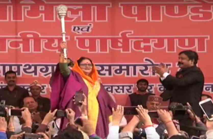 Kanpur Mayor Pramila Pandey विरोधी दलों के नेताओं ने बनाई दूरी, पूर्व महापौर द्रोण ने अपने ही अंदाज में ली चुटकी