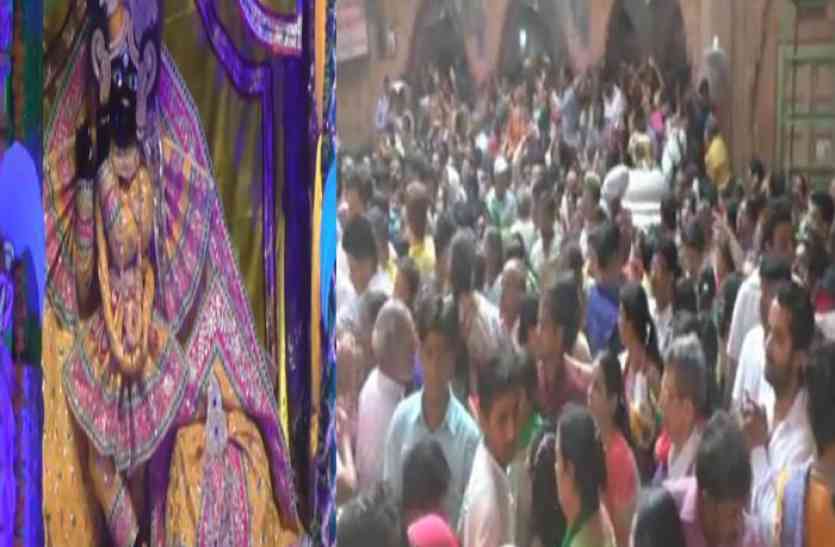 Banke bihari mandir वृंदावन आने वाले ये खबर जरूर पढ़ लें