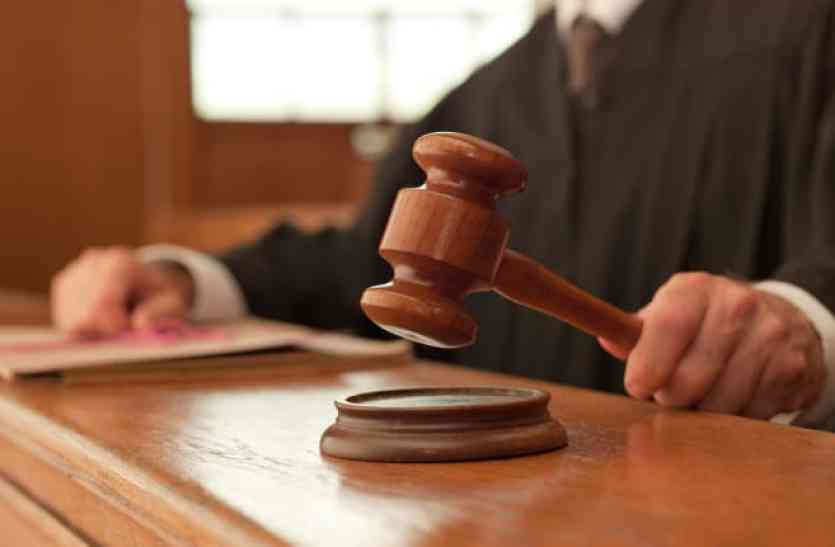 amrs act case,massacre,Udaipur Hindi news,cime news,history sheet,well-known,amrs act,Kota Jail,crime in udaipur udaipur latest news,udaipur latest news udaipur latest hindi news,police station kota, बहुचर्चित प्रवीण पालीवाल हत्याकांड का आरोपित हिस्ट्रीशीटर आम्र्स एक्ट में बरी, कड़ी सुरक्षा में भेजा कोटा जेल