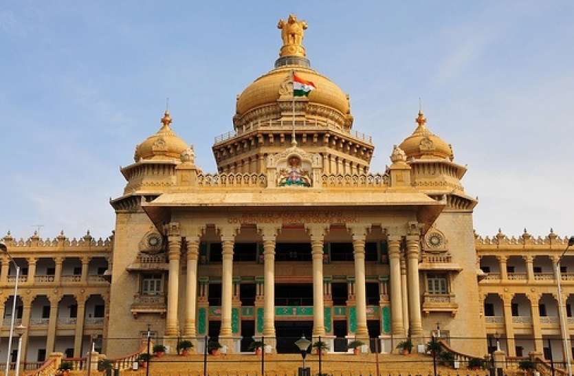 vidhan soudha मंत्रिमंडल की बैठक: उत्तरी जिलों मेंं स्थानांतरित होंगे नौ सरकारी दफ्तर