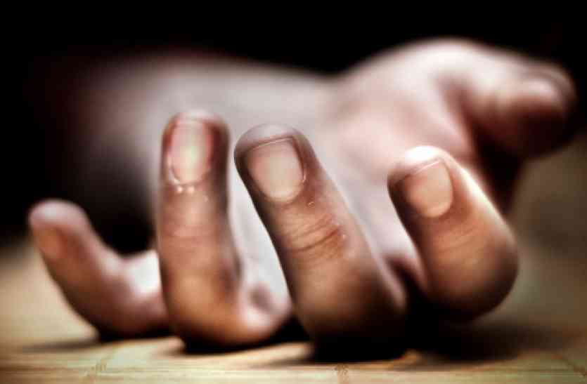 Suicide गरीबी से परेशान एक दंपत्ति ने मौत को लगाया गले